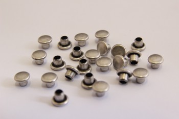 1301/08/056/9/05 - Niete, Metall, Gr. 9 mm, altsilber