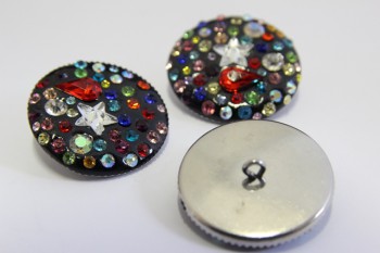 1311/01/003/40/49 - Ösenknopf, Metall, Gr. 25 mm (40"), schwarz/bunt Strass