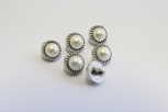 0201/01/486/12/26291 - Ösenknopf, Metall, Gr. 8 mm (12"), glänzendes altsilber mit Perle